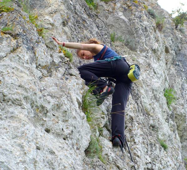 grimpeuse à Saint Antonin Noble Val